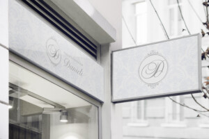 看板・ロゴデザイン制作|ネイルサロン 【ロゴデザイン・看板デザイン】ネイルサロン|アイティーエージェンシー(奈良県 デザイン事務所)